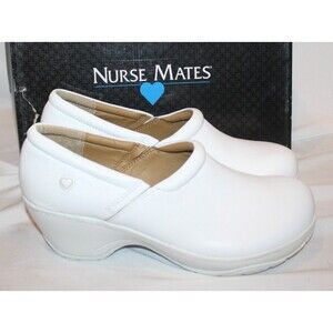 Nurse Mates Bryar Leather Slip On Clog Slip Resistant Shoes Women Sz 9 White